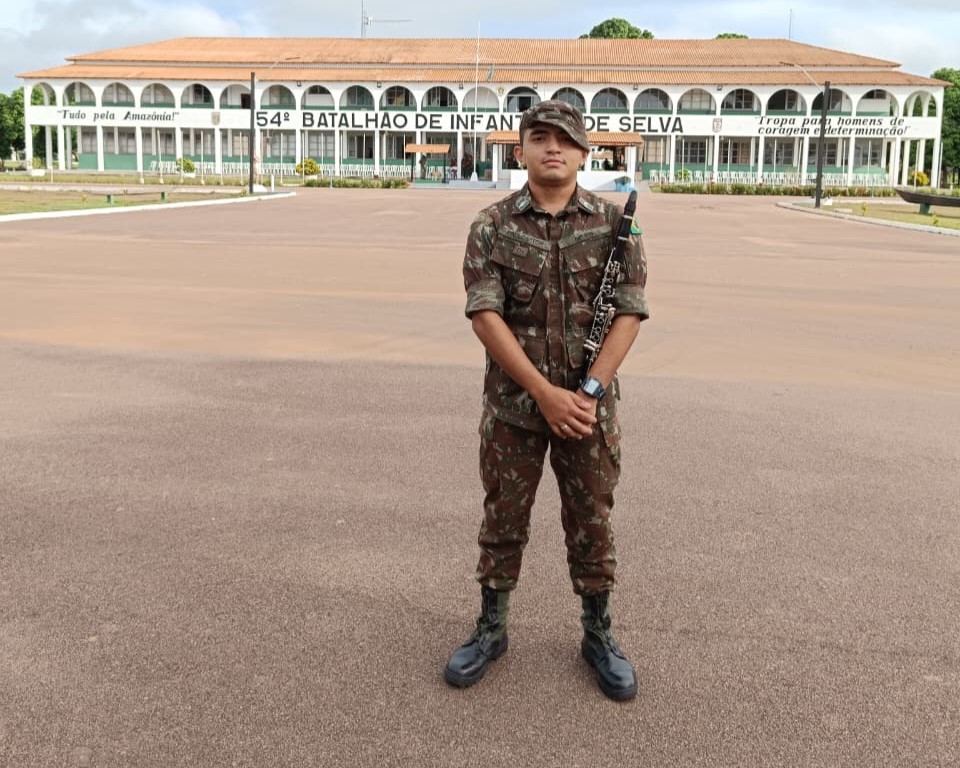 ex-aluno do projeto hoje atua como Cabo Músico. Foto: Reprodução