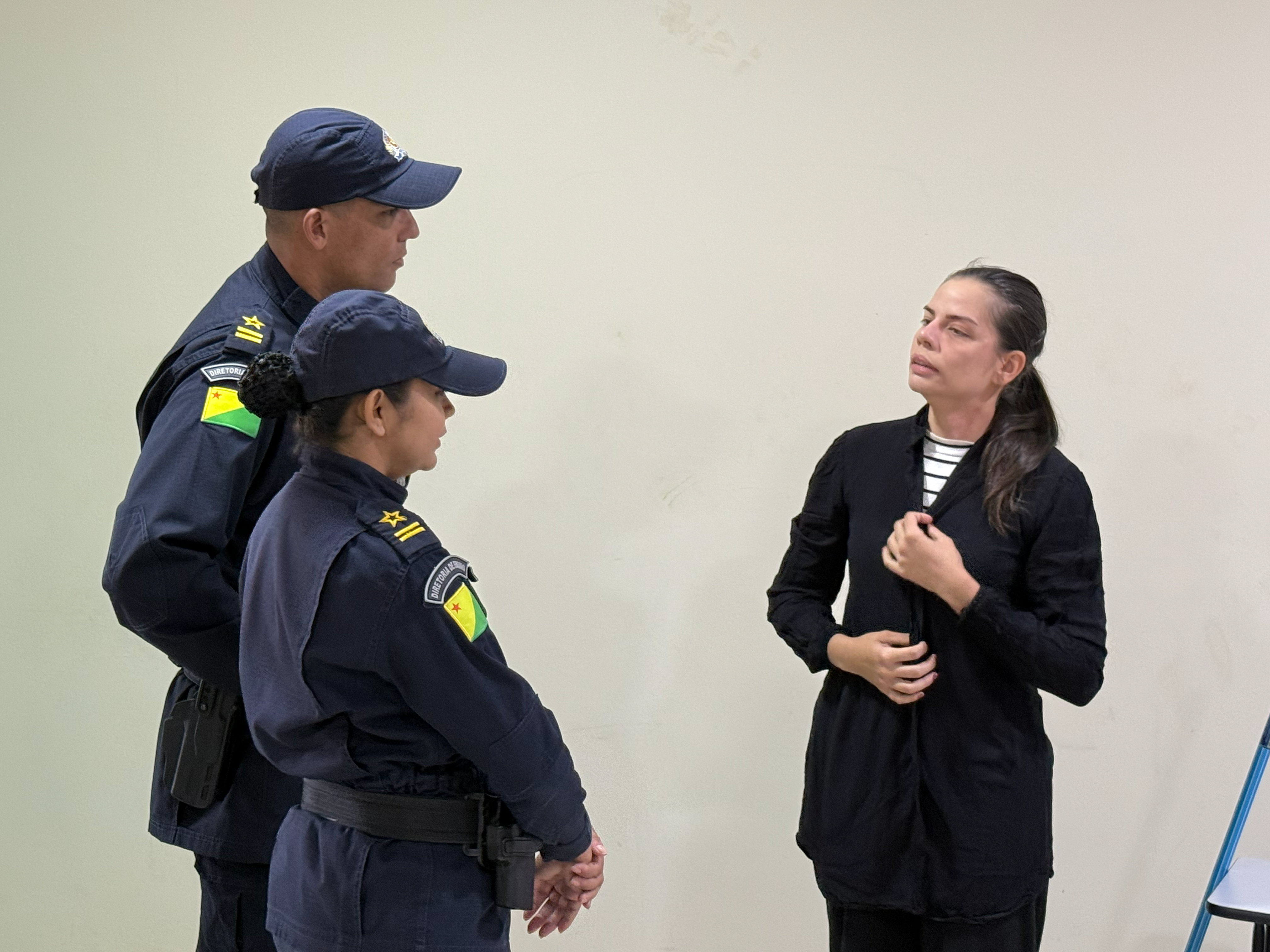 A aluna-oficial Wanylle Lopes à direita. Foto: Joabes Guedes/PMAC