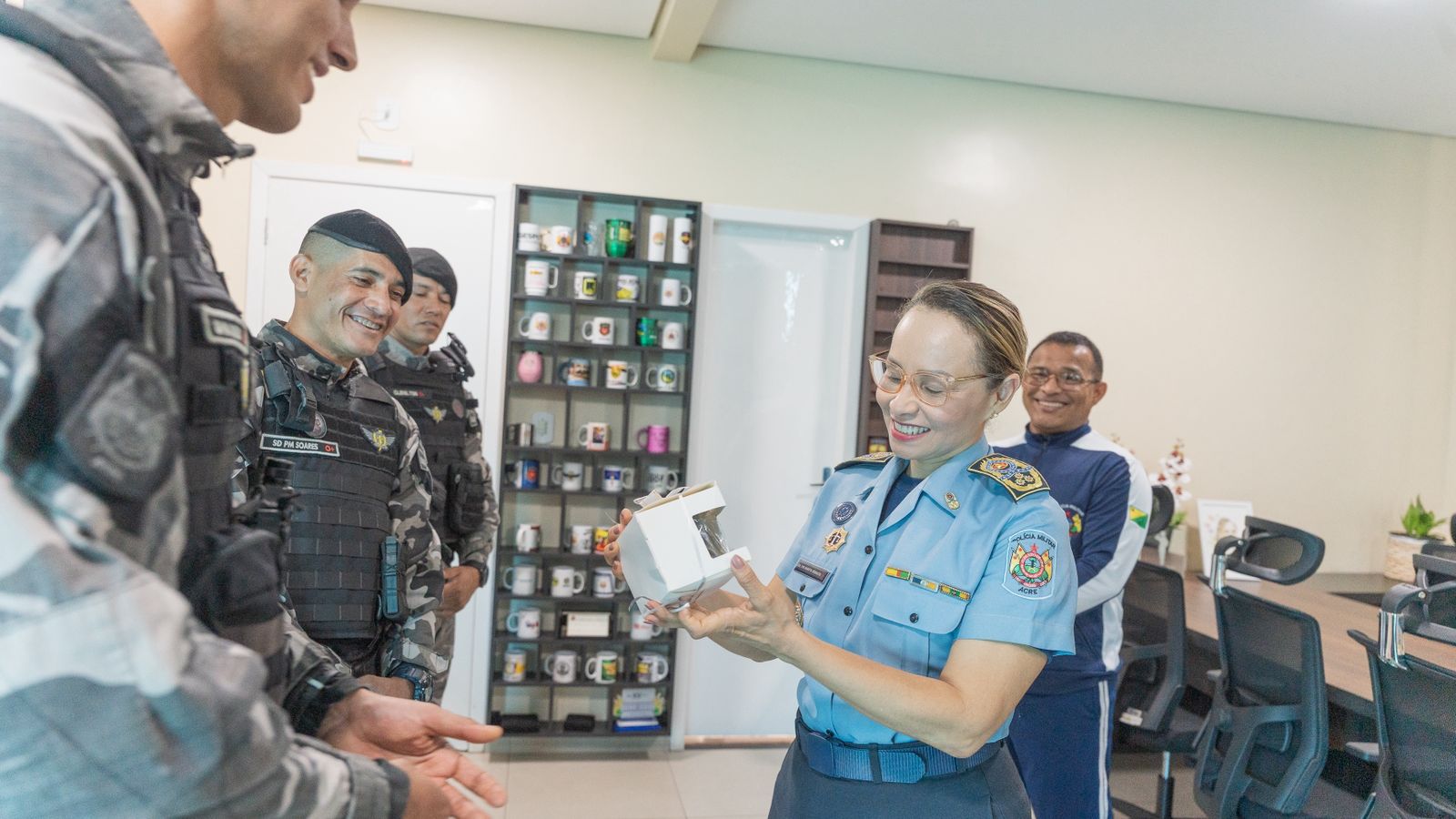 Recepção dos novos cavaleiros de aço. Foto: Holanda/PMAC.