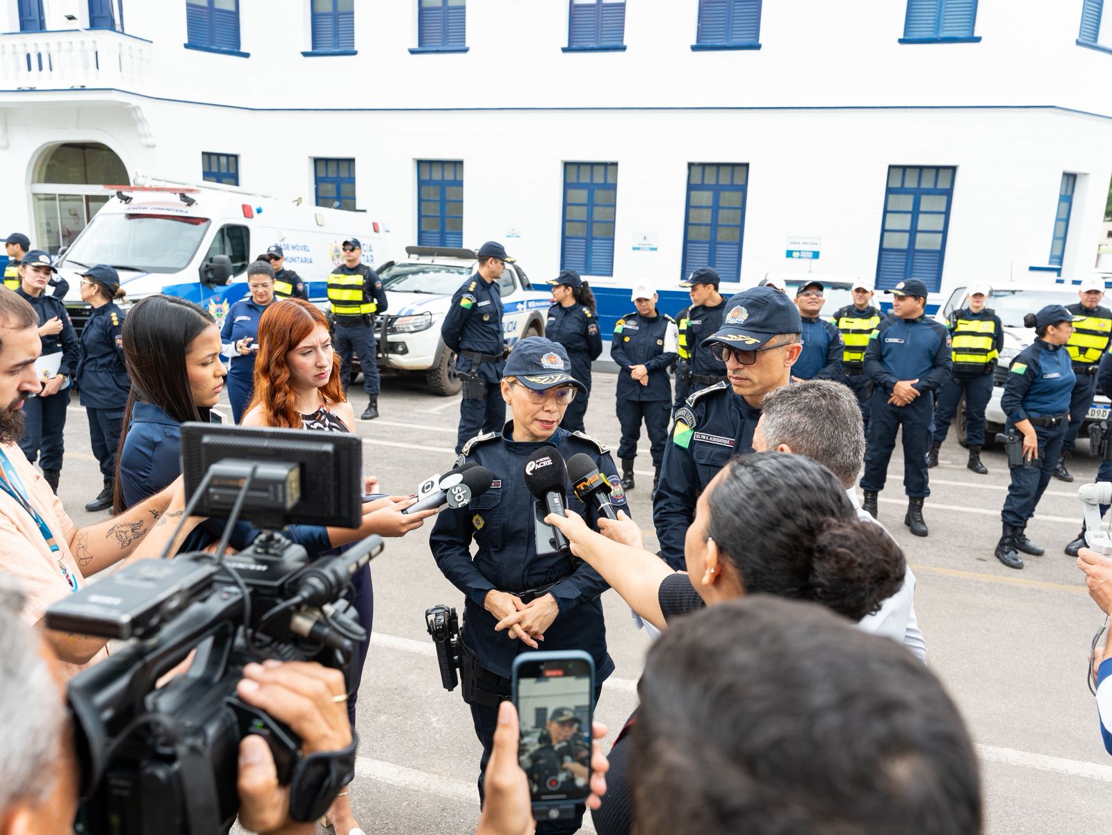 Comandante-geral da PMAC, coronel Marta Renata, durante entrevista. Foto: Davi Silva Barbosa/PMAC.